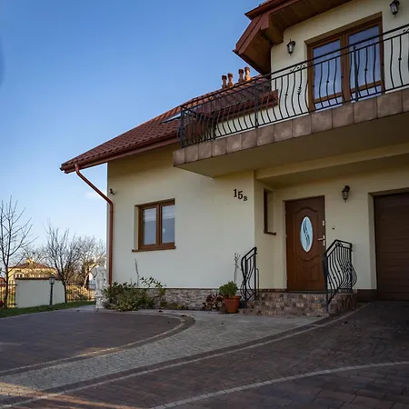 Prywatny Dom Z Parkingiem Trzy Sypialnie Self Check-in Faktura ז'שוב