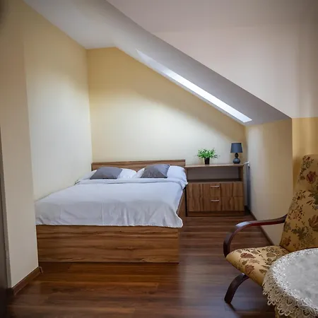 וילה Prywatny Dom Z Parkingiem Trzy Sypialnie Self Check-in Faktura ז'שוב