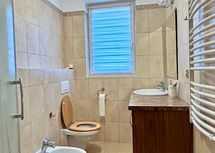 Villa Prywatny Dom Z Parkingiem Trzy Sypialnie Self Check-in Faktura *